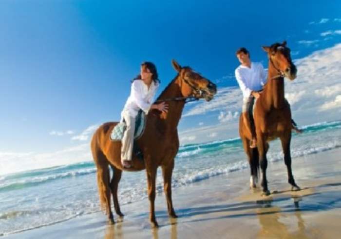 6 Splendid Honeymoon Ideas: Surprise Your Loved One